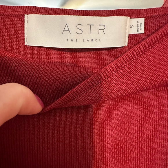 Red Puff Sleeve Bodysuit - Picture 3 of 5